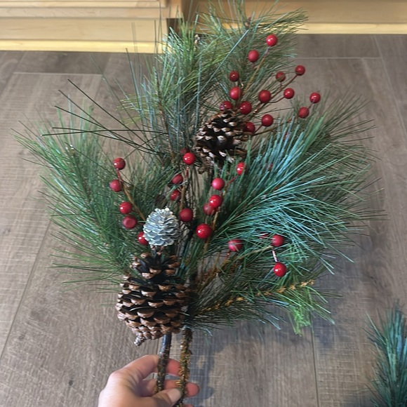 Holiday Greenery - Picture 4 of 4